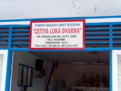 Tur Buddha Giok dan Berbagi Dharma